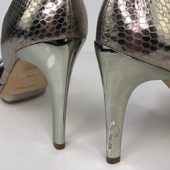BCBGMaxAzria Osario Metallic Leather Platform Heel - Picture 5 of 11